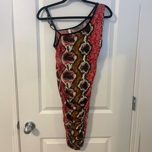 Juci Y One-Shoulder Red Snake Print Dress, super fun and sexy, size small